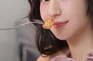 秀人网 – 错过龙女宝宝的豹纹合集，你可能会后悔哦，在线补课！