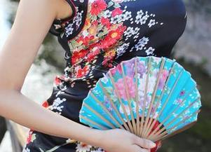 美媛馆 – 于大小姐Ayu的在线套装作品，让每一天都像时尚秀场！