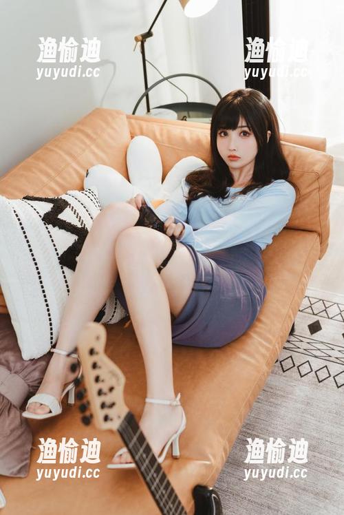 肉扣热热子 教师也有情调,来看看肉扣热热子的写真合集