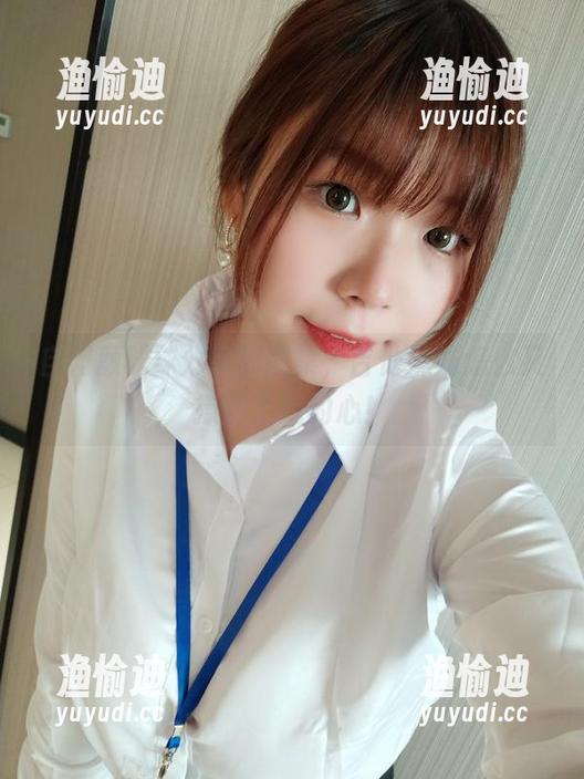自闭颜球球 自闭颜球球分享的图集,吉他妹妹怎么又撩到了我的心!