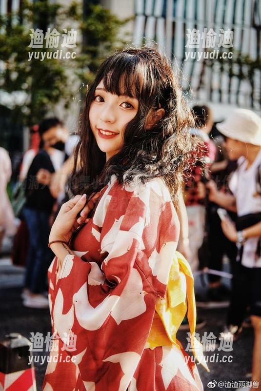 舞小喵 脑洞大开的舞小喵,最新JK美图,让你惊呼“这是什么仙女”。