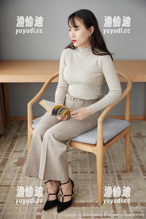 蜜桃社-萌美Moemi 蜜桃社 - 网盘放送!萌美Moemi的粉色写真合集,看得我直咽口水!
