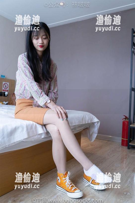 袜啵啵 - 小沫+皮衣=美图大片：连阳光都要嫉妒这气场！
