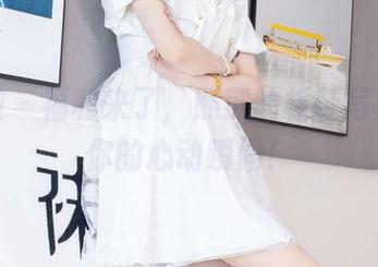 袜啵啵 – 福利来了，熊熊的板鞋写真就是你的心动瞬间！