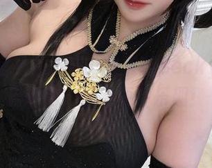 谁说浴室只能洗澡？贝贝琪Becky的原图告诉你：还有更多乐趣！