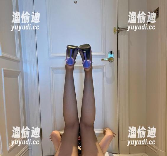 微密圈 - 迷人的五姨太的甜心写真全集：这是一本会让你耳朵发红的“Gossip”集！
