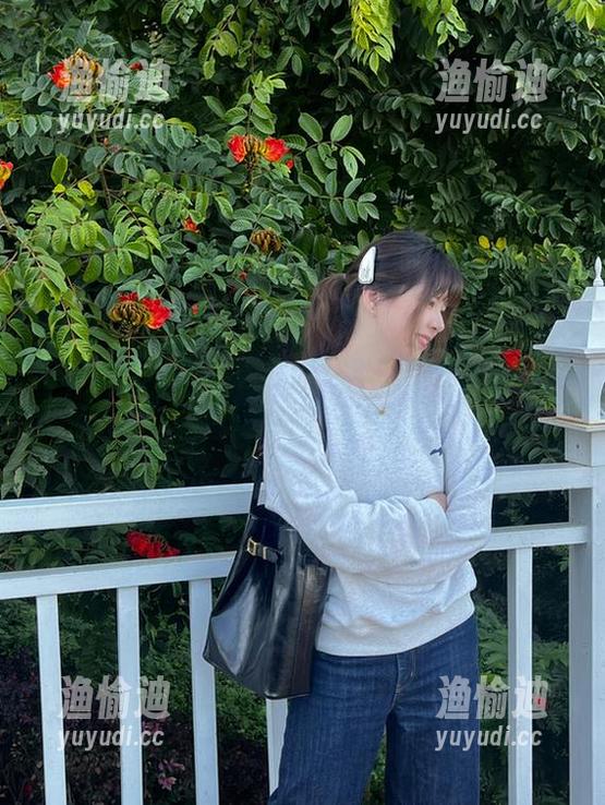 闪月半 柏崎星奈写真下载:闪月半的作品,真的会让你怀疑人生