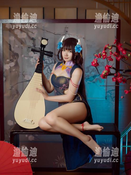 麻花麻花酱 看麻花麻花酱最新制服美图,真想为她设计个“点赞王”奖!