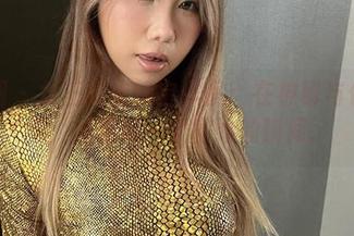 微密圈 – 女王的黑饱宝作品：在神秘与优雅之间，捕捉每一个微妙的瞬间。